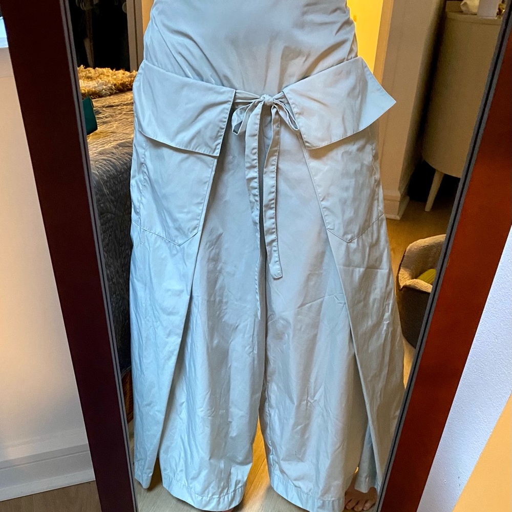 Nylon big pocket pants